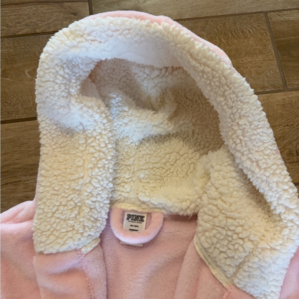Victoria's Secret PINK hooded robe made of soft fleece with silver sequin medium - Picture 4 of 7